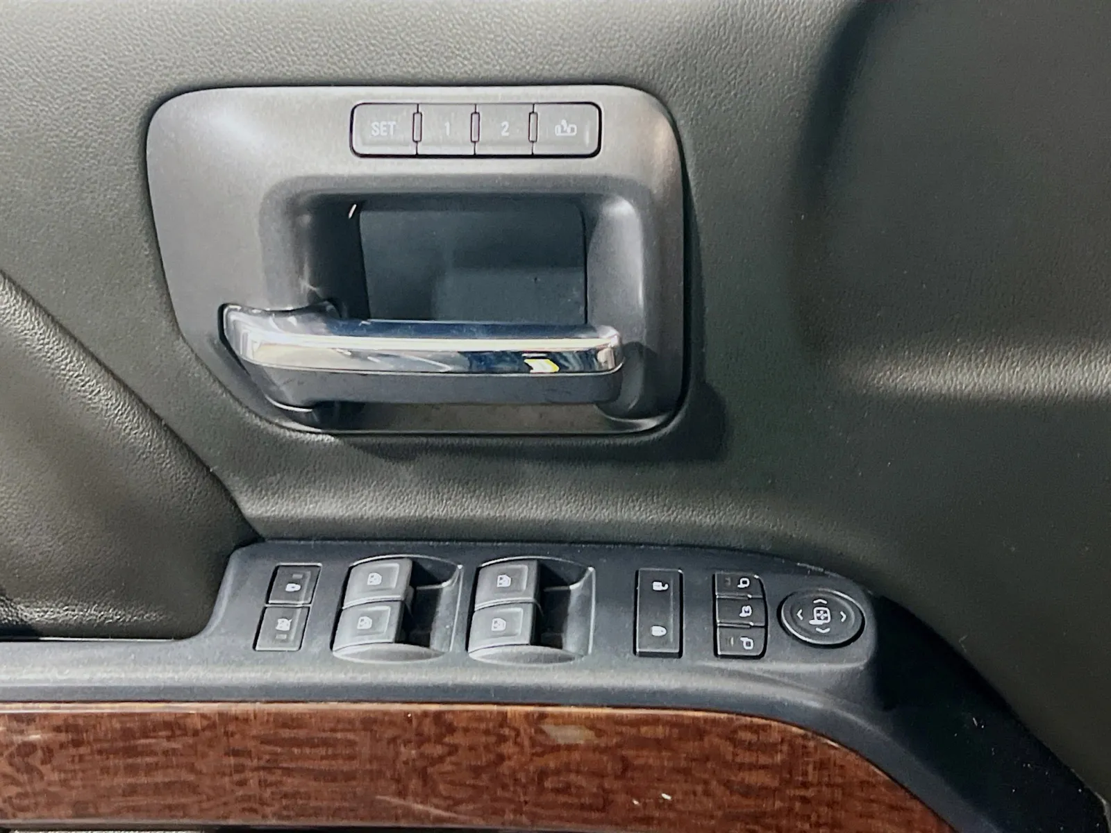 2018 GMC Sierra 1500 SLT - Photo 14