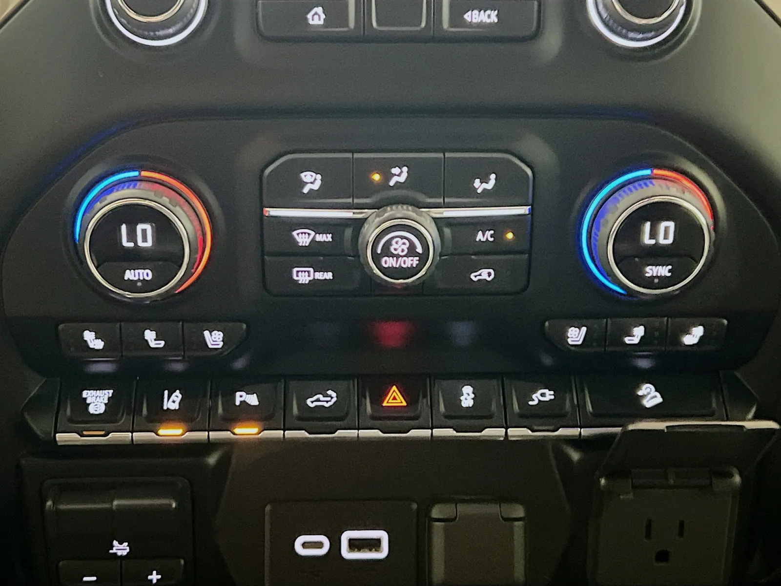 2022 Chevrolet Silverado 2500HD High Country - Photo 12