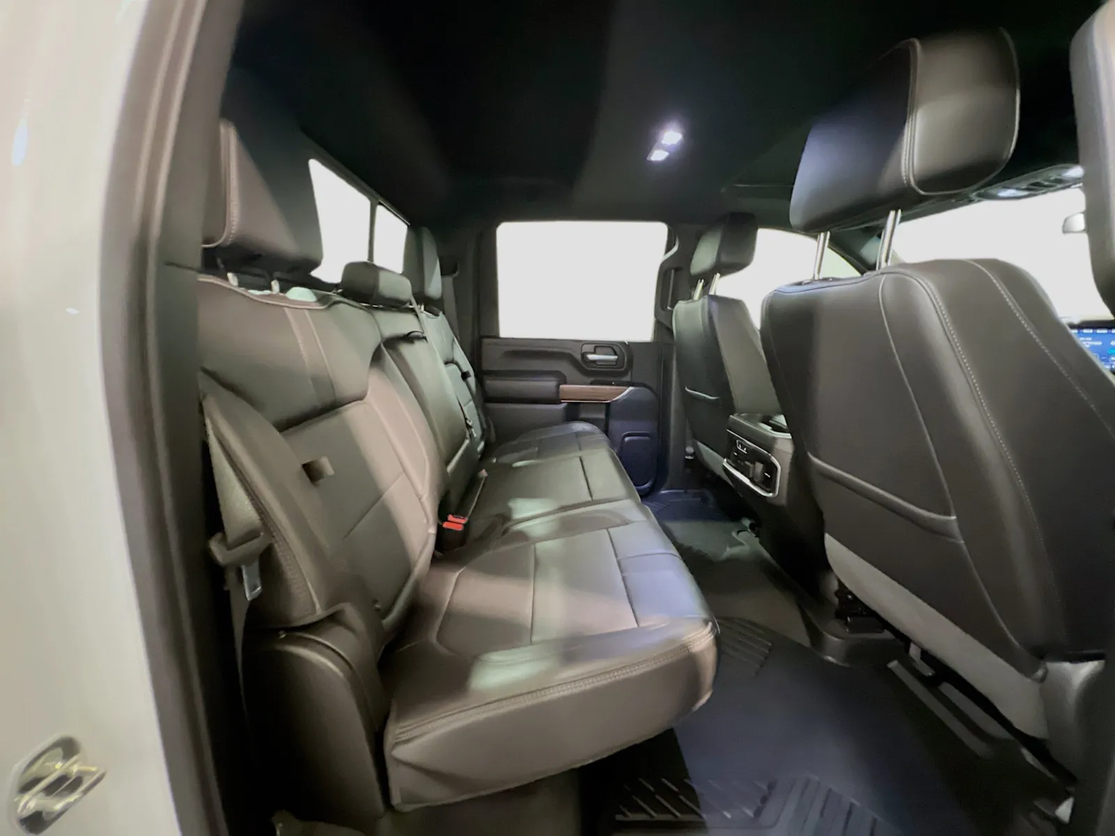 2022 Chevrolet Silverado 2500HD High Country - Photo 22