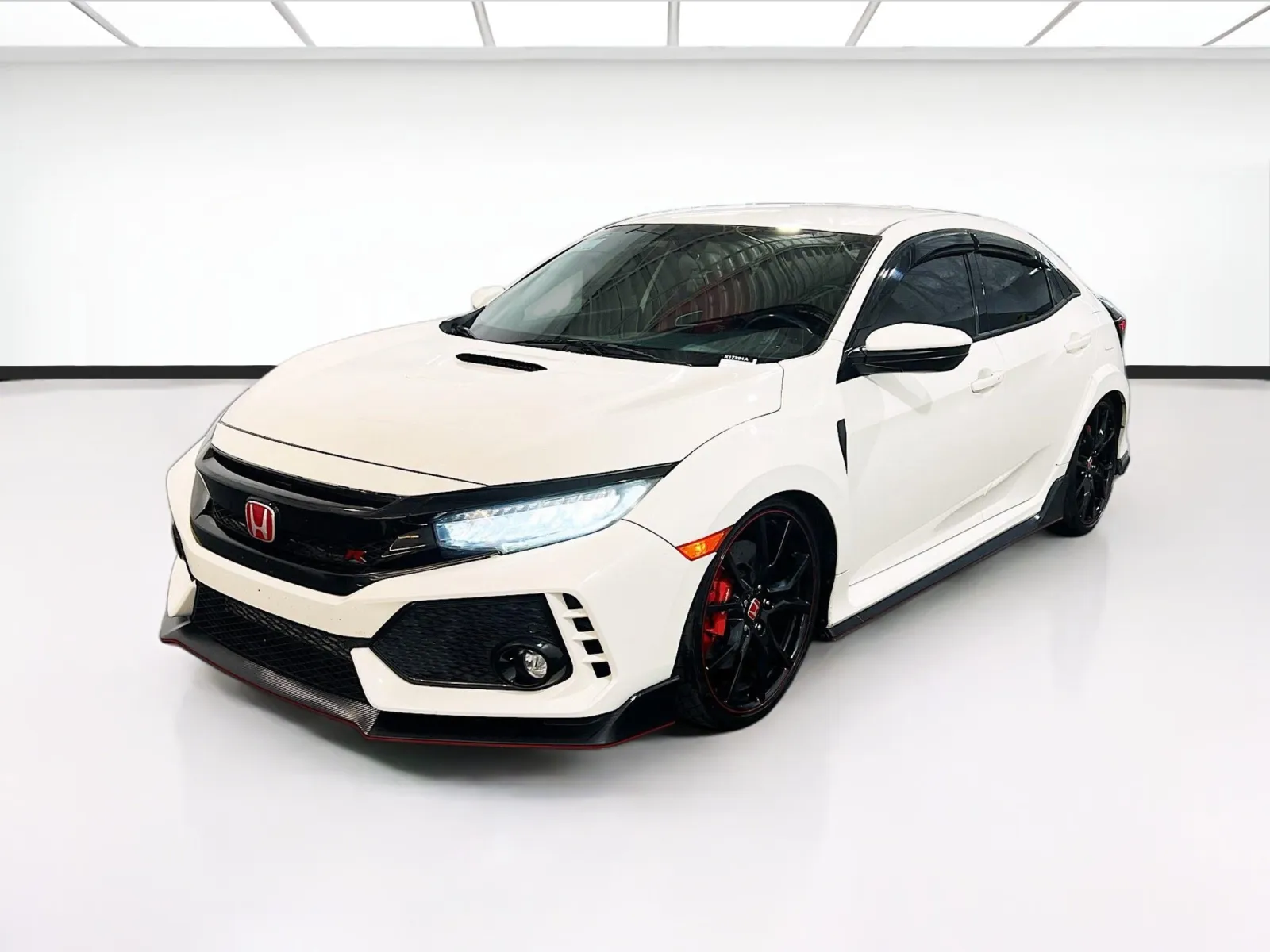 2019 Honda Civic Type-R Touring's photo