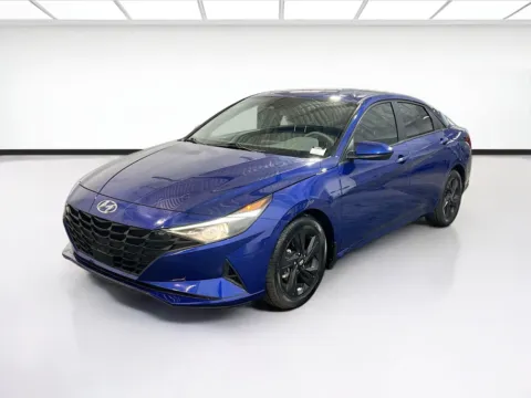 Blue 2022 Hyundai Elantra SEL for sale in Chandler, AZ