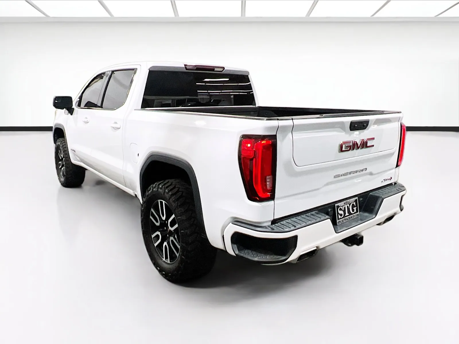 2022 GMC Sierra 1500 AT4 - Photo 6