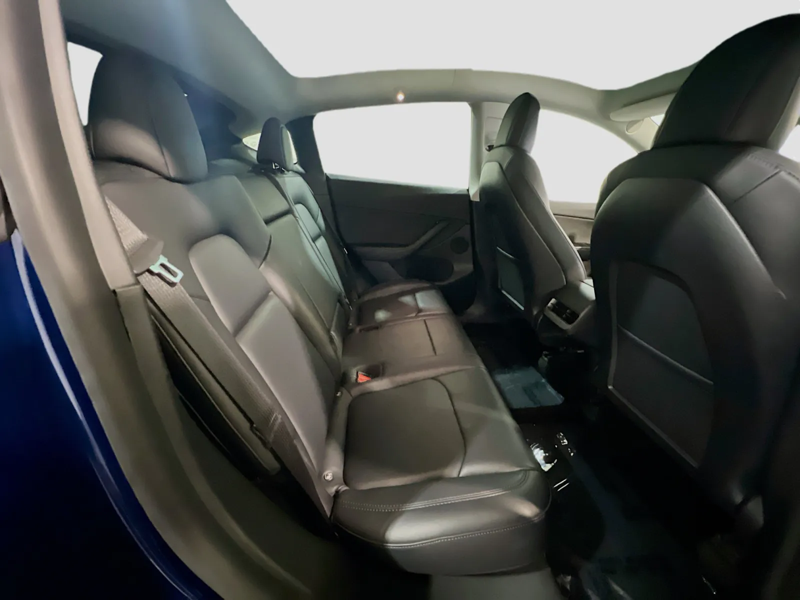 2022 Tesla Model Y Long Range - Photo 21