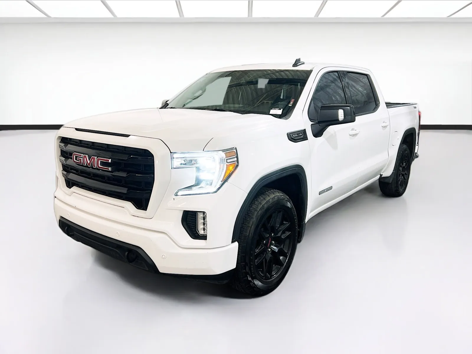 2021 GMC Sierra 4WD Crew Cab Short Box Elevation's photo