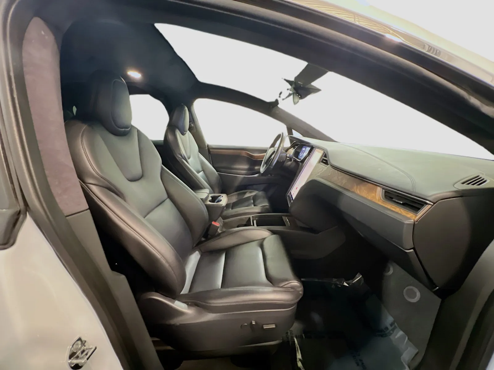 2020 Tesla Model X Long Range Plus - Photo 22