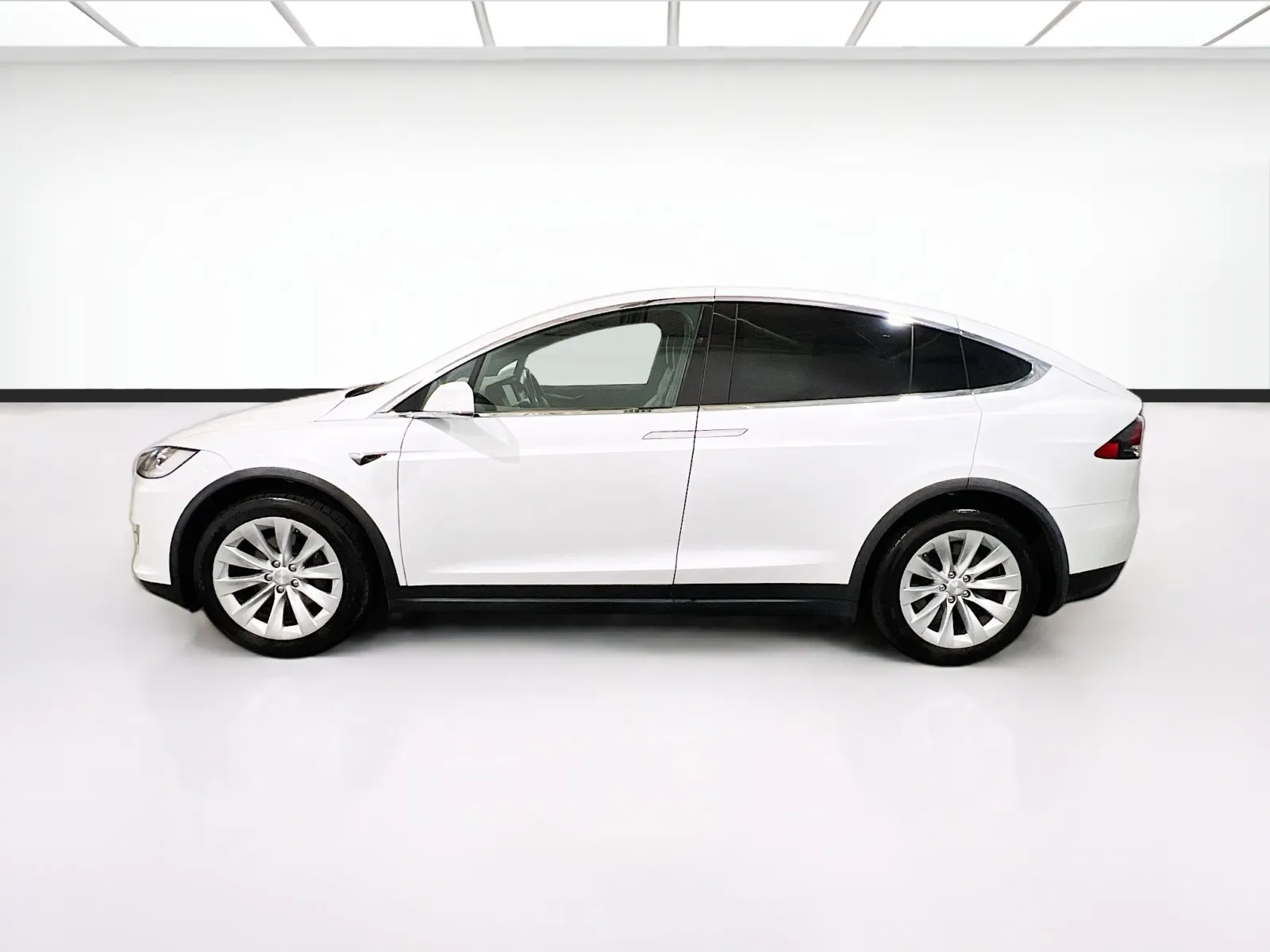 2020 Tesla Model X Long Range Plus - Photo 23