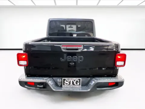 More photos of 2022 Jeep Gladiator Willys at STG Chandler, AZ