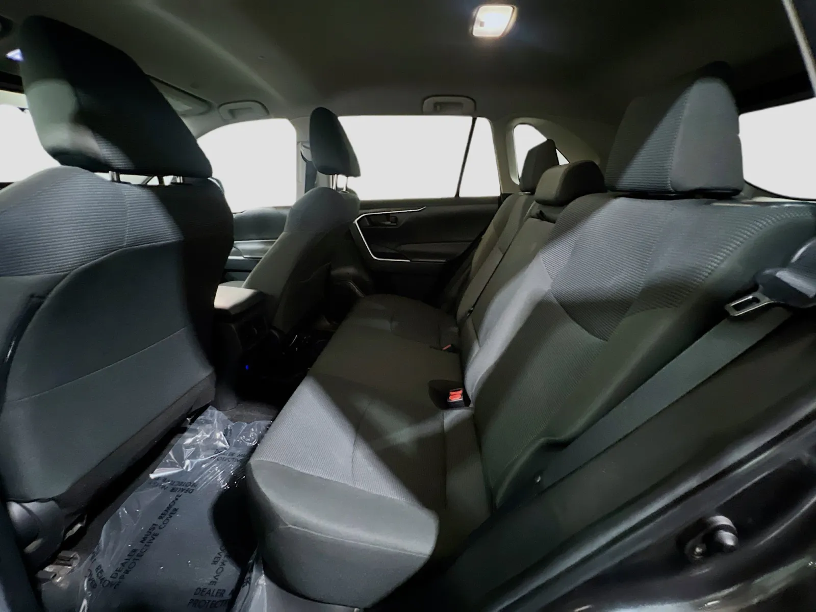 2023 Toyota RAV4 LE - Photo 16