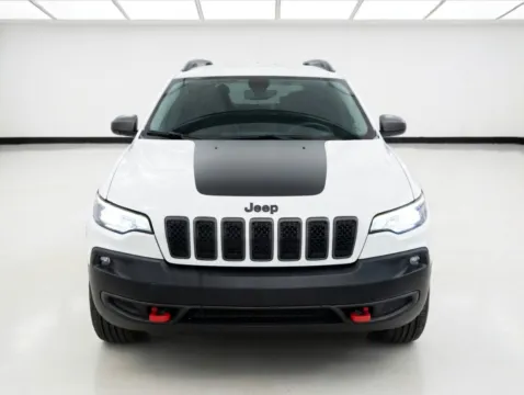 Photos of 2019 Jeep Cherokee Trailhawk for sale in Chandler, AZ at STG Chandler