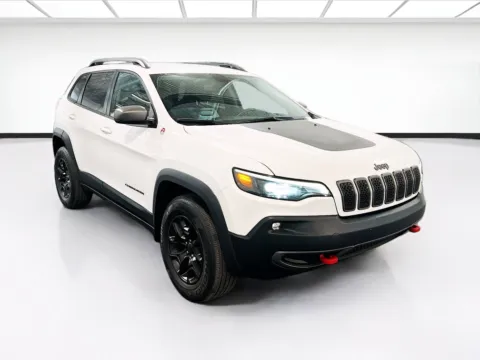 Another view of 2019 Jeep Cherokee Trailhawk for sale in Chandler, AZ at STG Chandler