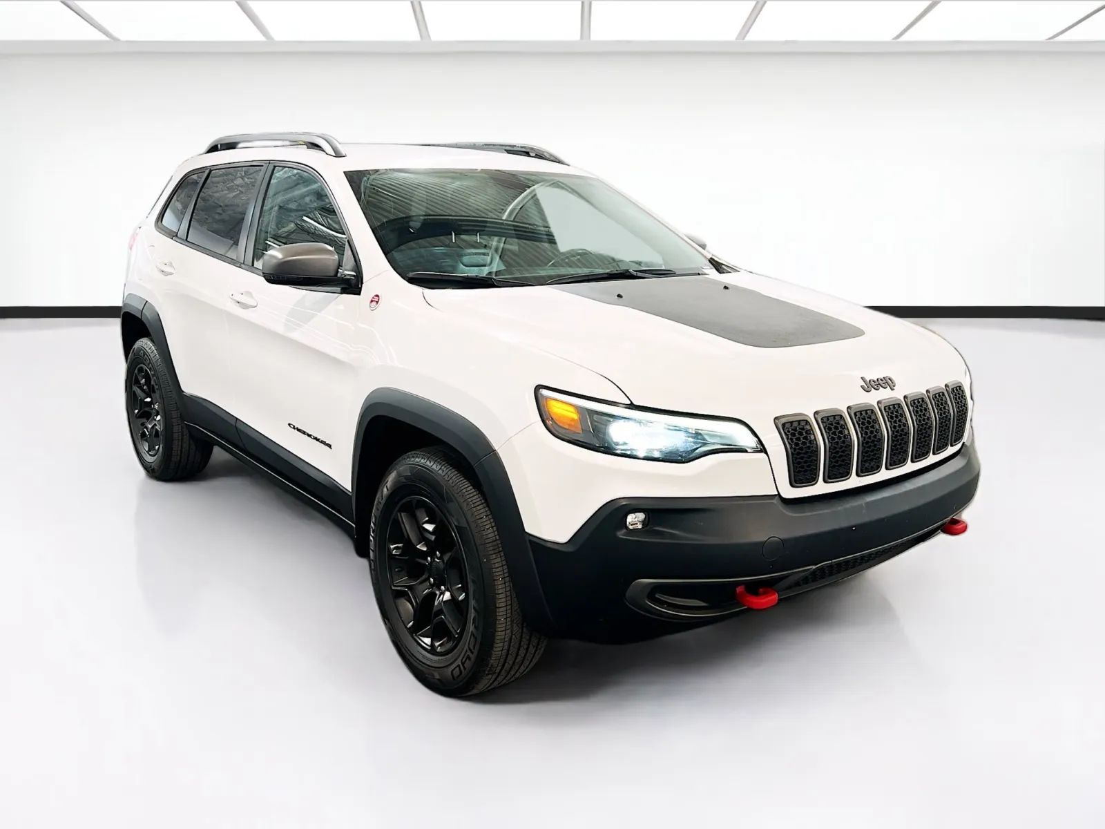 Jeep Cherokee photo 3