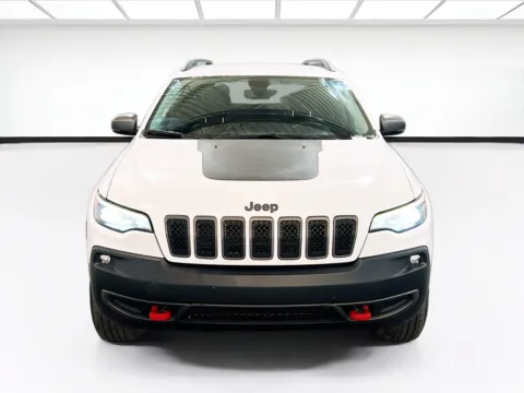 Photos of 2019 Jeep Cherokee Trailhawk for sale in Chandler, AZ at STG Chandler