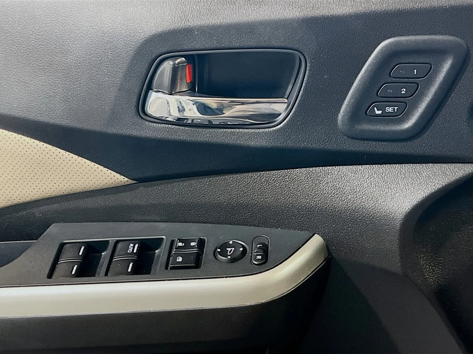 2016 Honda CR-V Touring - Photo 14