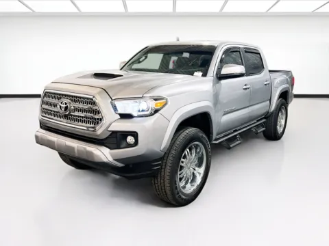 Silver 2016 Toyota Tacoma TRD Sport for sale in Chandler, AZ