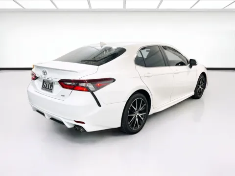 More photos of 2024 Toyota Camry SE at STG Chandler, AZ
