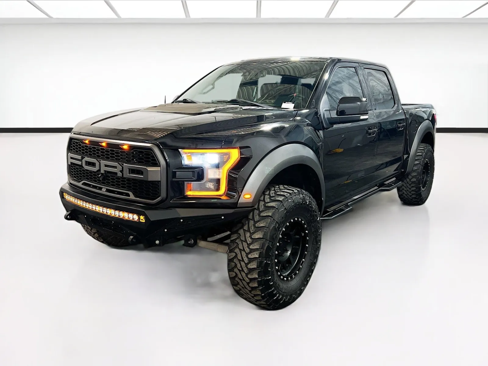 2018 Ford F-150 Raptor 4x4 SuperCrew 5-1/2 Box's photo