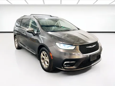 Another view of 2022 Chrysler Pacifica Limited for sale in Chandler, AZ at STG Chandler