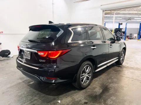 More photos of 2016 INFINITI QX60 at STG Chandler, AZ