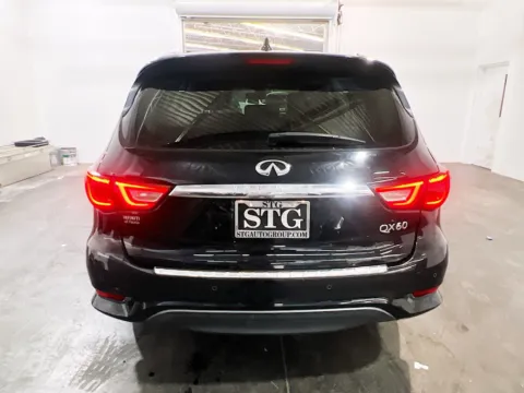 More photos of 2016 INFINITI QX60 at STG Chandler, AZ