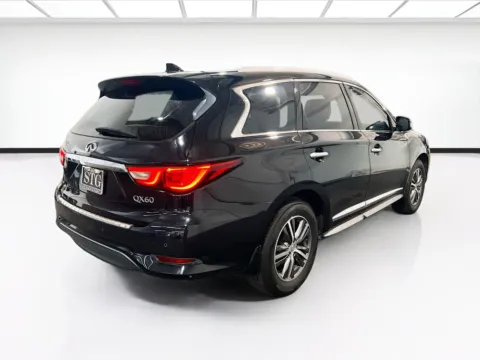 More photos of 2016 INFINITI QX60 at STG Chandler, AZ