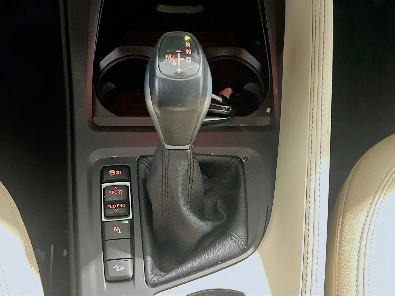 2017 BMW X1 28i - Photo 12