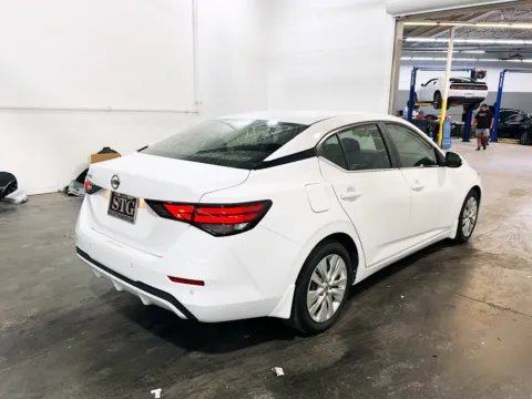 More photos of 2021 Nissan Sentra S at STG Chandler, AZ