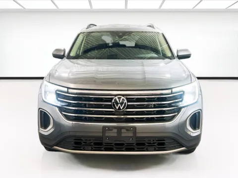 Photos of 2025 Volkswagen Atlas 2.0T SE for sale in Chandler, AZ at STG Chandler