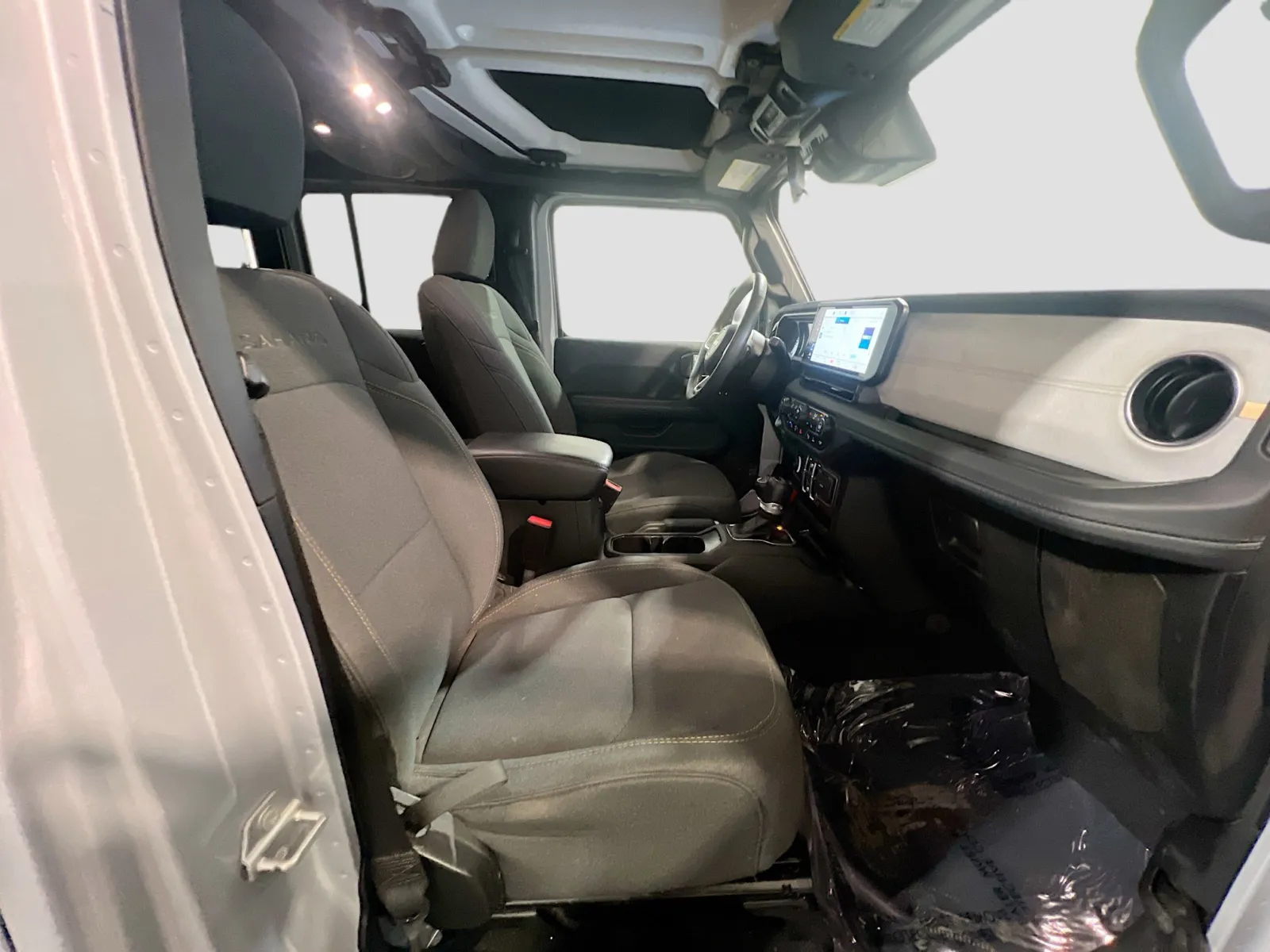 2024 Jeep Wrangler 4xe Sahara 4XE - Photo 20
