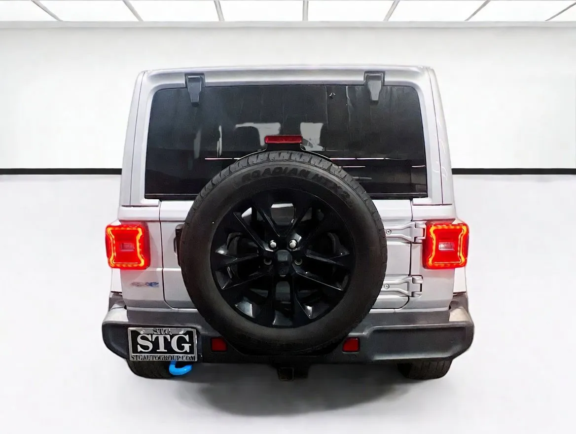Jeep Wrangler photo 4