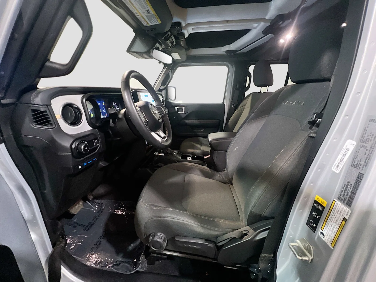 2024 Jeep Wrangler 4xe Sahara 4XE - Photo 14