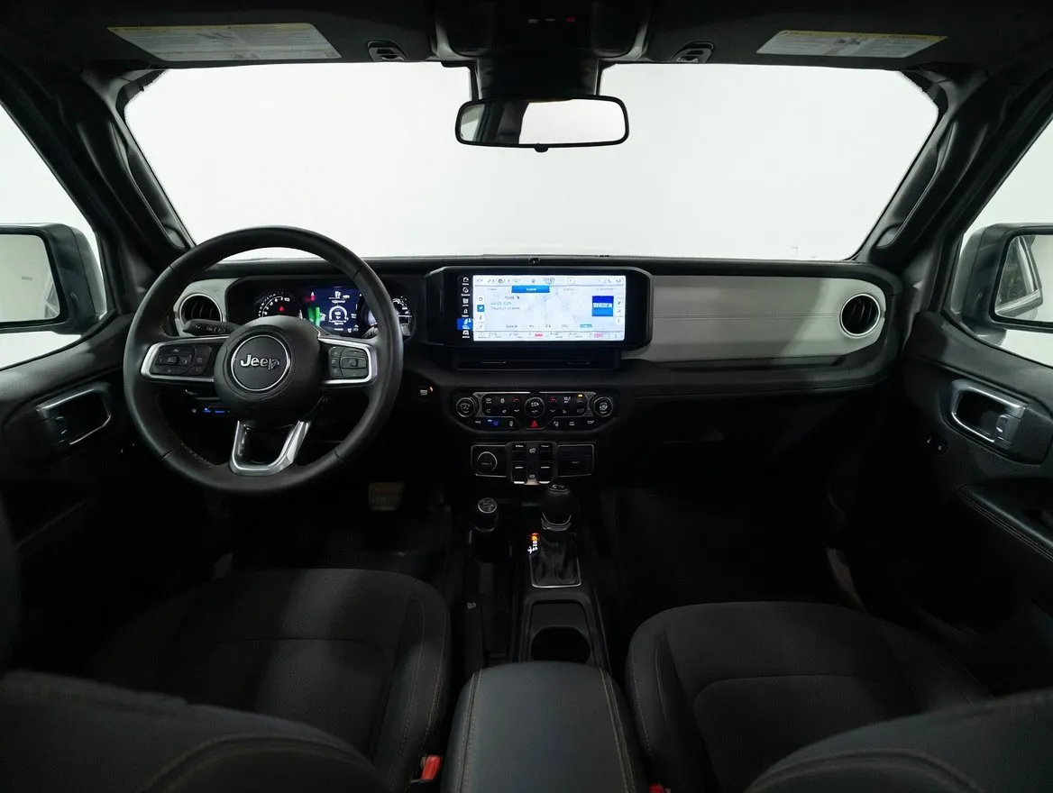 Jeep Wrangler photo 14