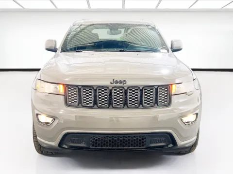 Photos of 2020 Jeep Grand Cherokee Altitude for sale in Chandler, AZ at STG Chandler