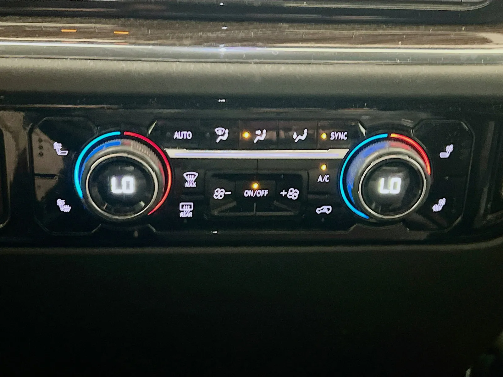 2023 Chevrolet Silverado 1500 LT - Photo 11