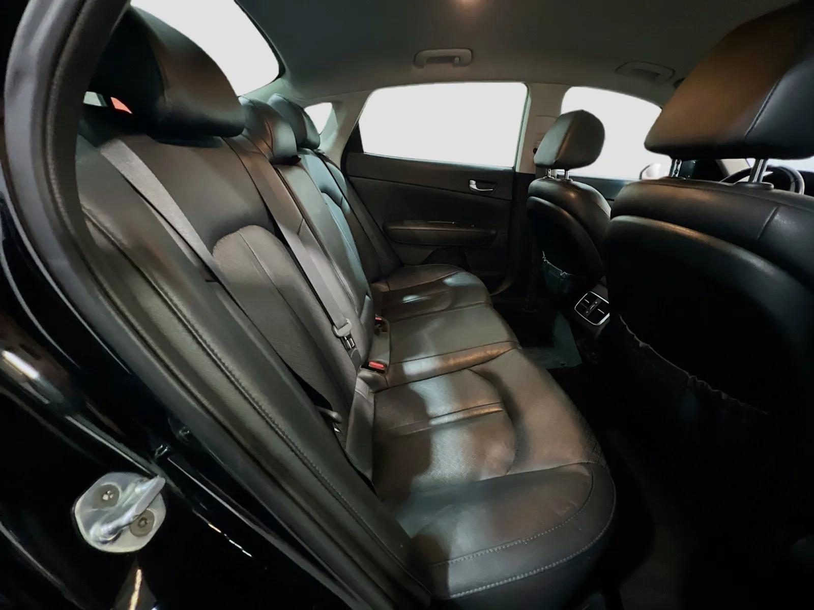 2018 Kia Optima EX - Photo 19