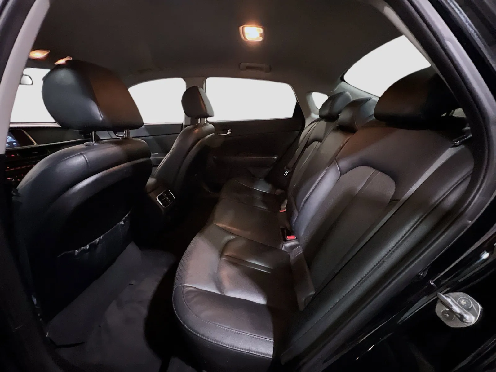 2018 Kia Optima EX - Photo 16