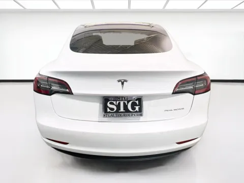 More photos of 2022 Tesla Model 3 Long Range at STG Chandler, AZ
