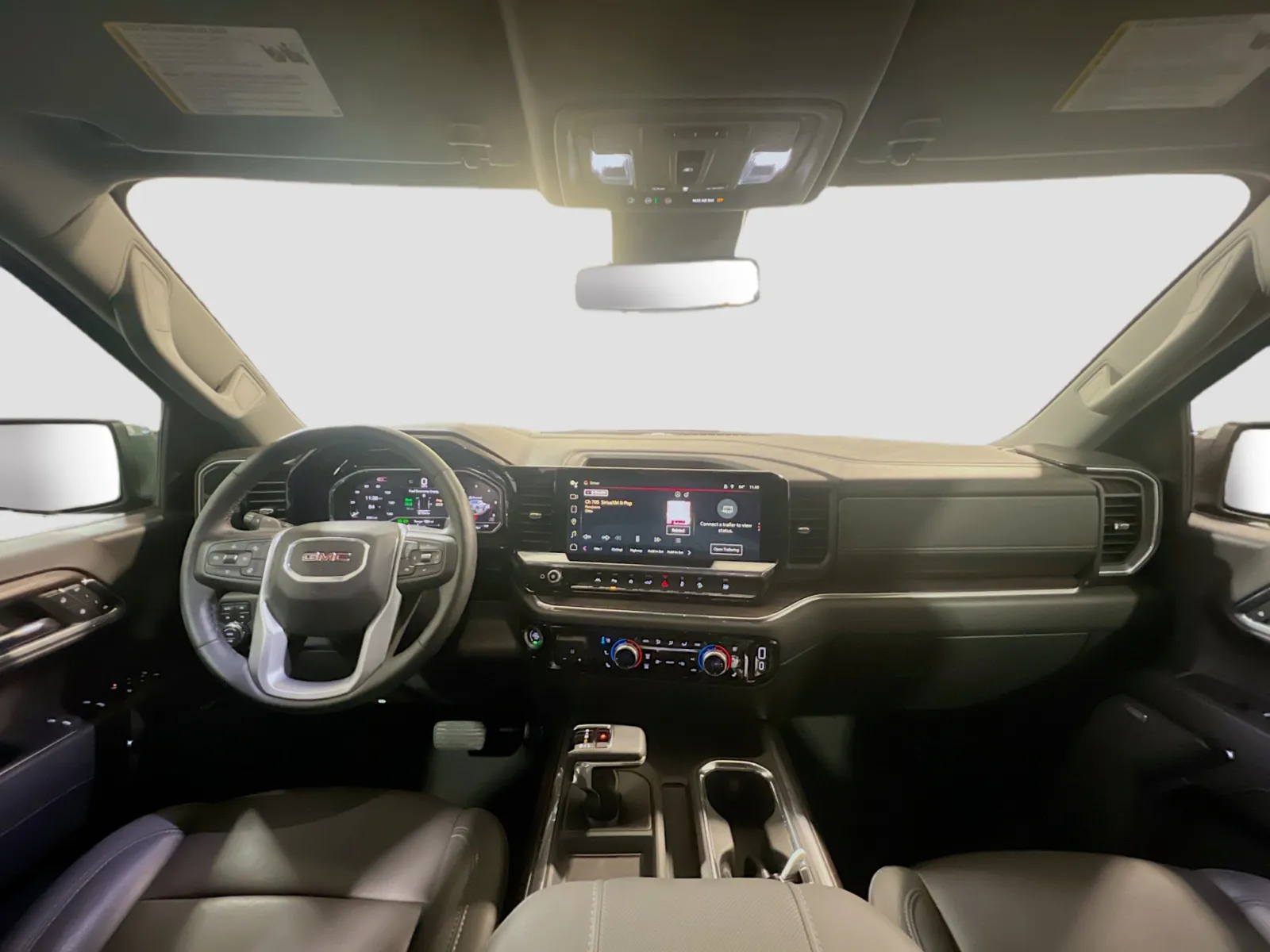 2024 GMC Sierra 1500 SLT - Photo 16