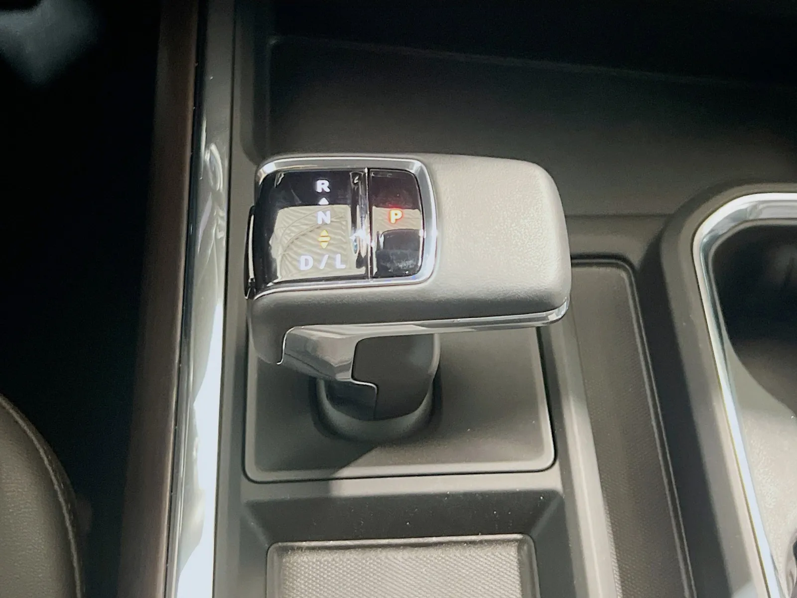 2024 GMC Sierra 1500 SLT - Photo 12