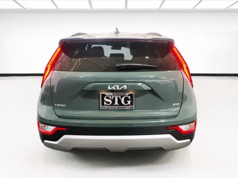 More photos of 2025 Kia Niro EX at STG Chandler, AZ