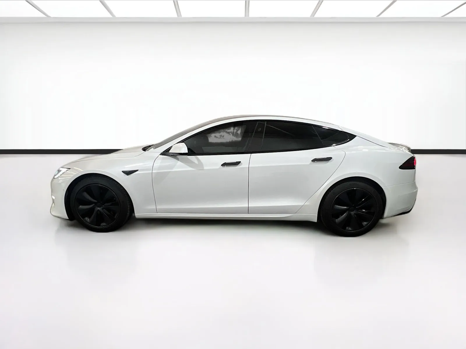 2023 Tesla Model S Base - Photo 23