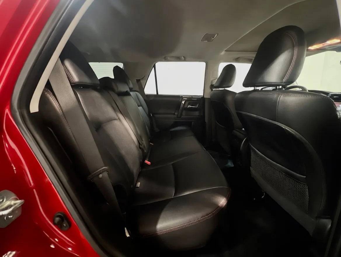 Toyota 4Runner photo 21