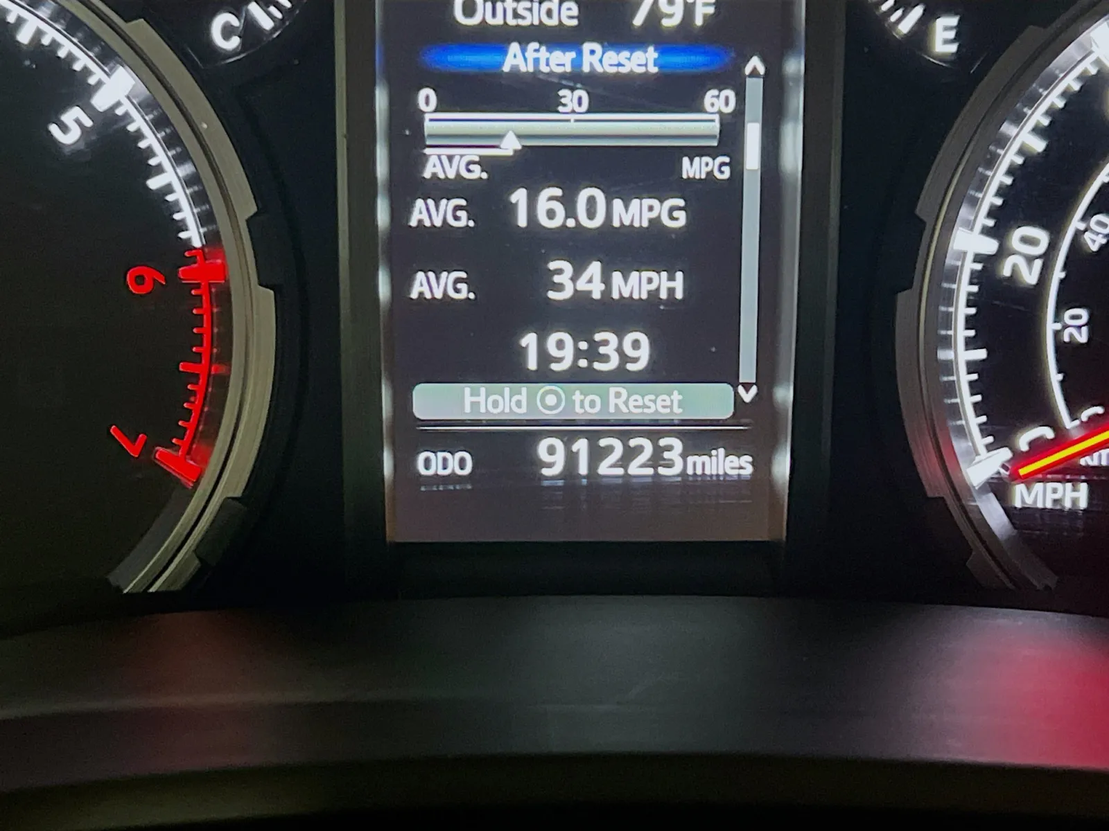 Toyota 4Runner photo 8
