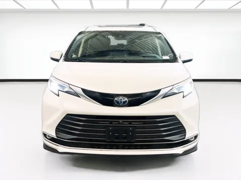 Photos of 2021 Toyota Sienna Platinum for sale in Chandler, AZ at STG Chandler