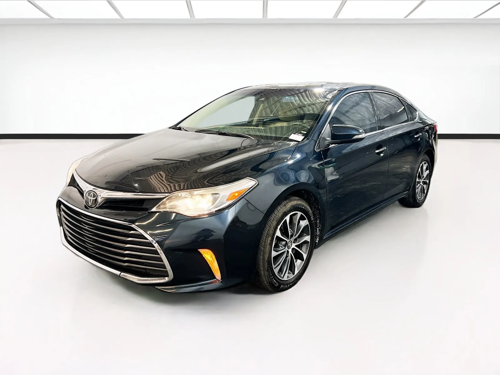 Unknown 2018 Toyota Avalon XLE for sale in Chandler, AZ