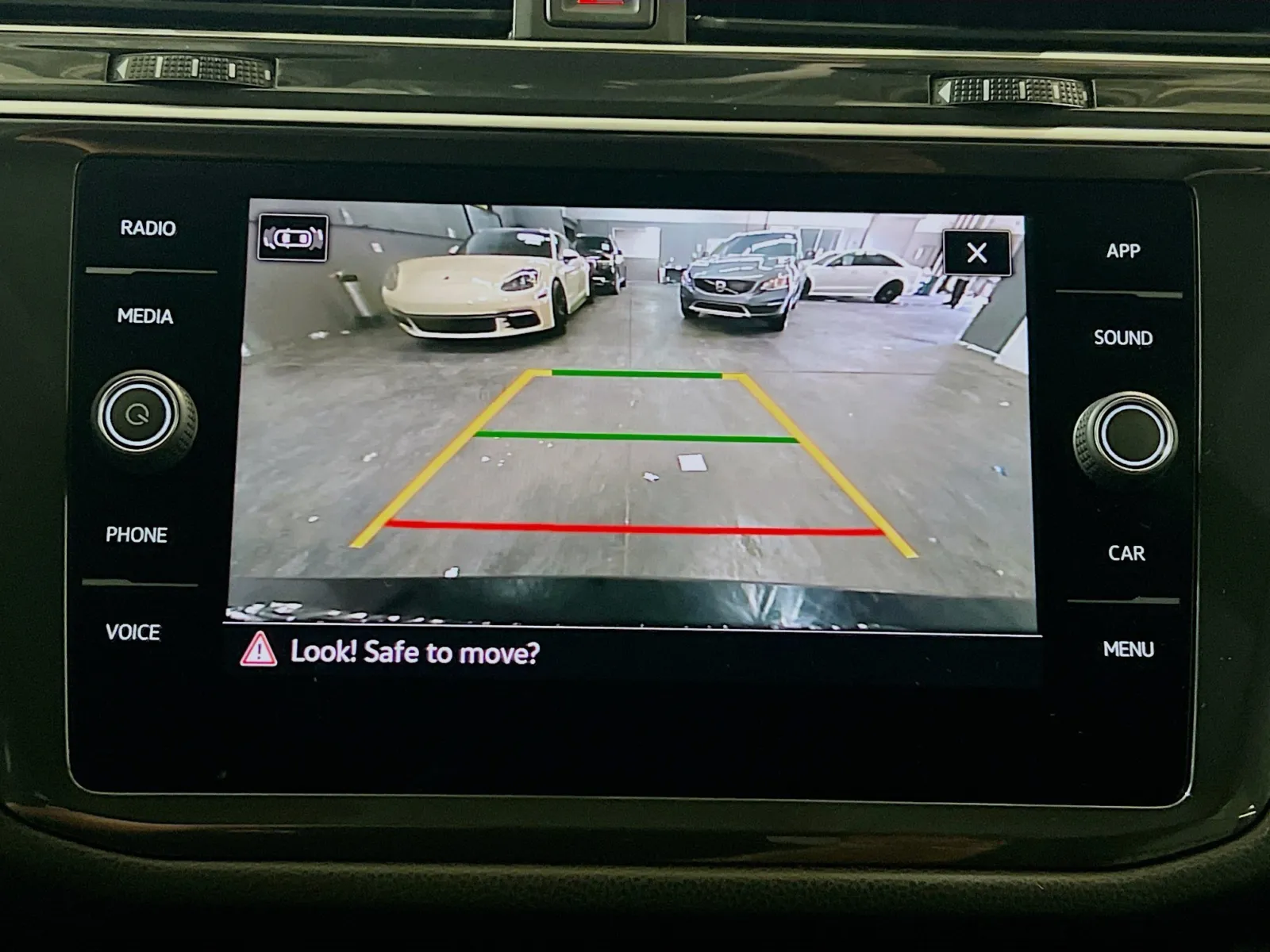 2024 Volkswagen Tiguan SE - Photo 9