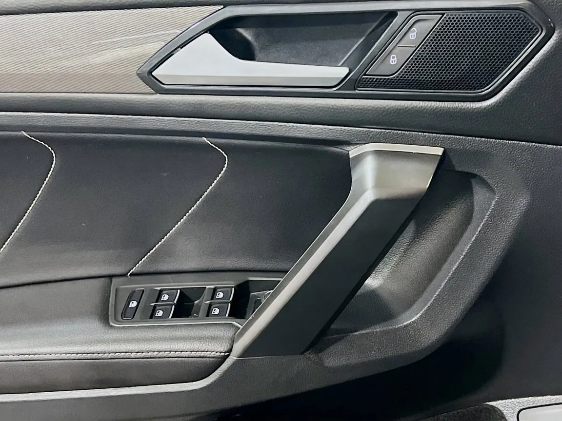 2024 Volkswagen Tiguan SE - Photo 13