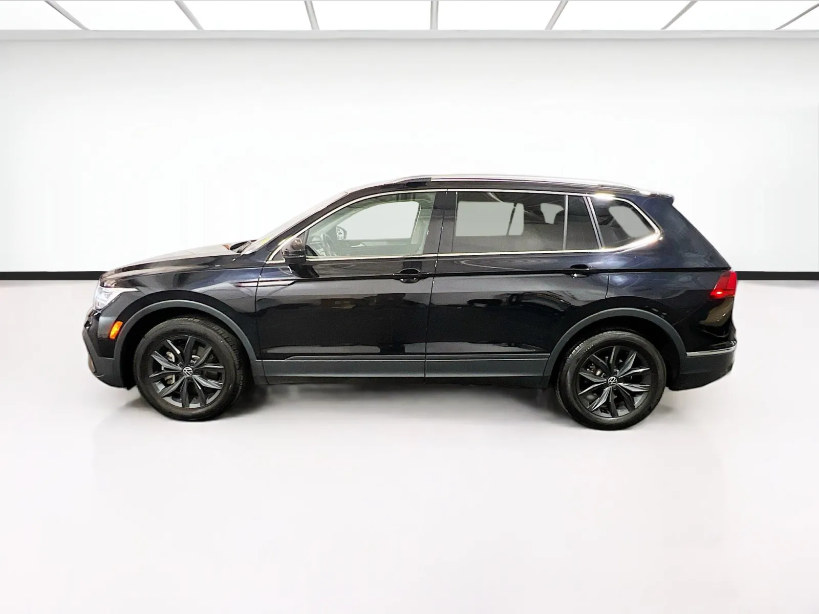 2024 Volkswagen Tiguan SE - Photo 22