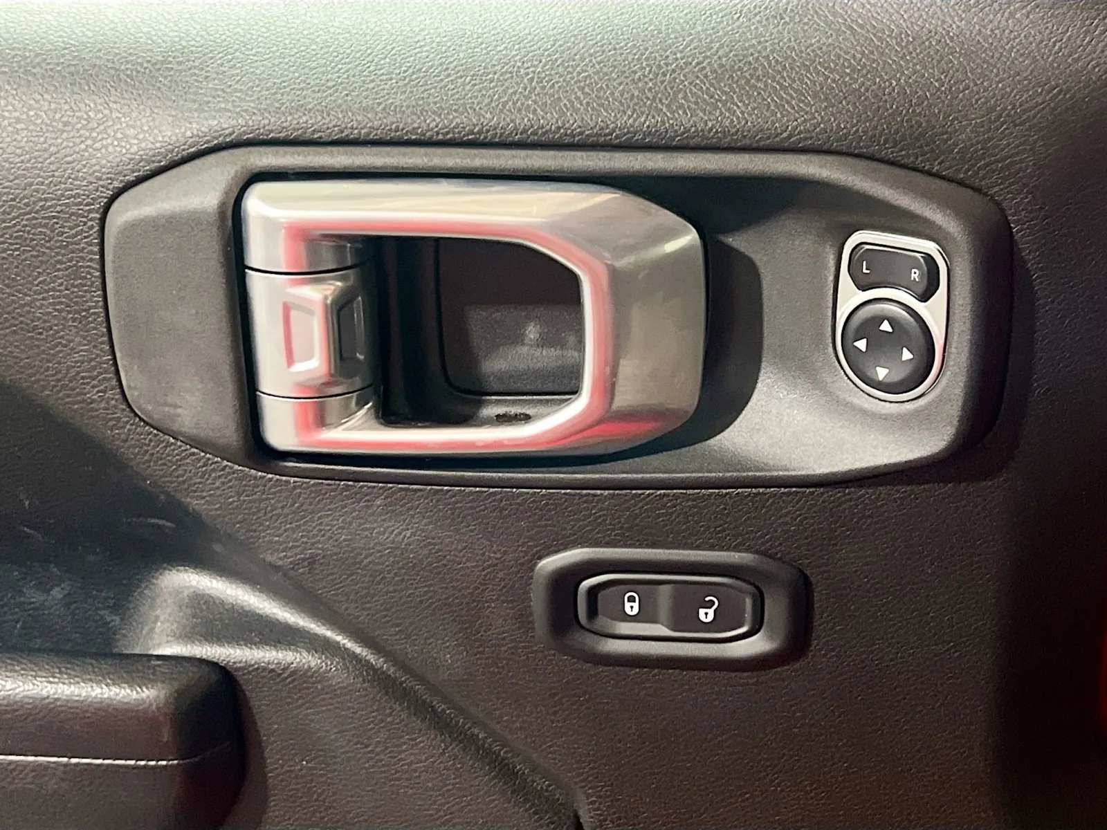 2023 Jeep Gladiator Sport S - Photo 13