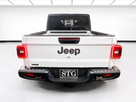 More photos of 2022 Jeep Gladiator Rubicon at STG Chandler, AZ