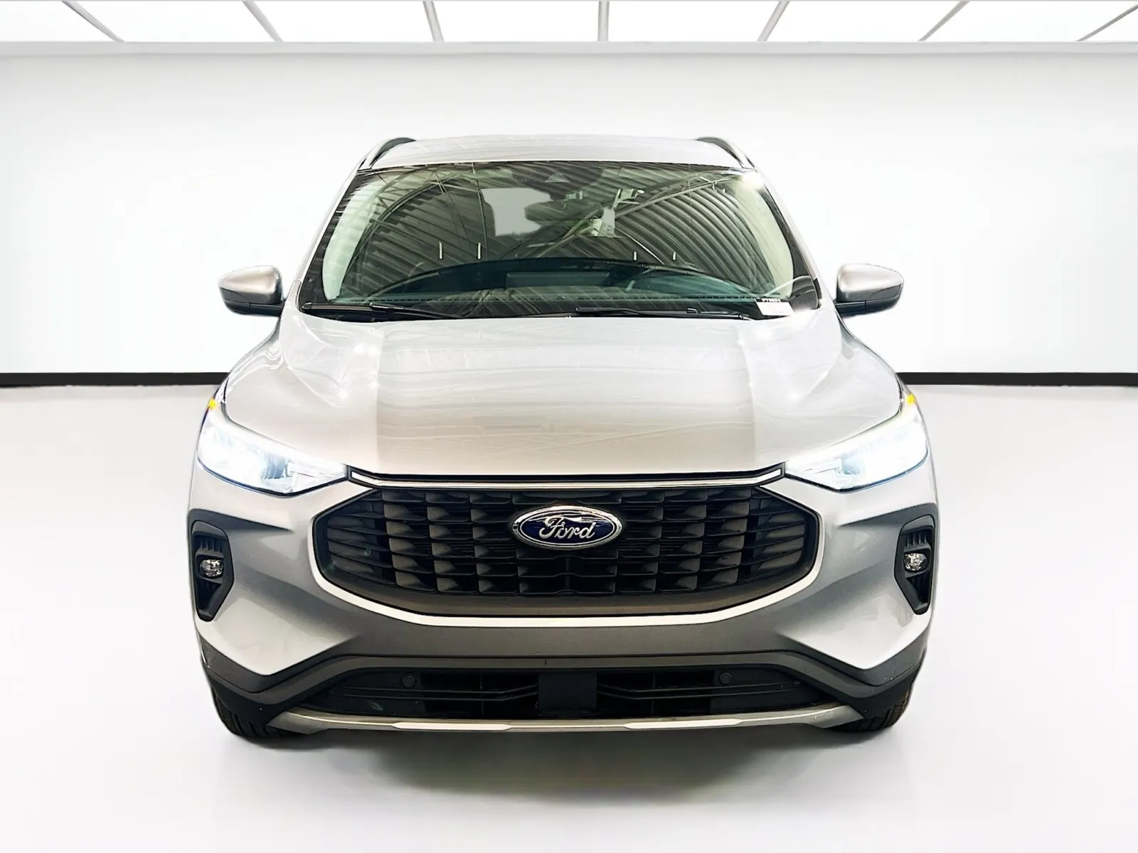 Ford Escape photo 2